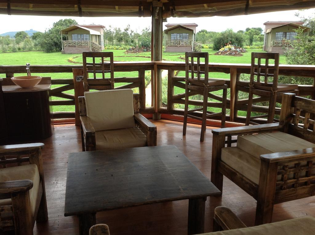 Sangare Gardens Hotel Mweiga Buitenkant foto