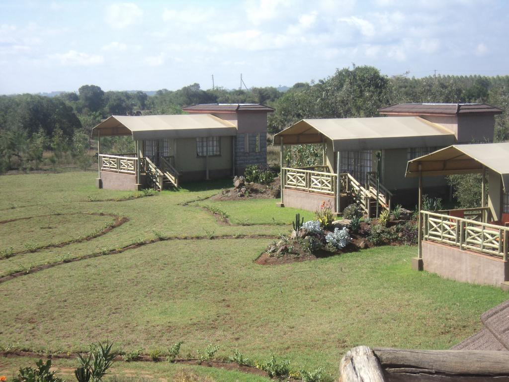 Sangare Gardens Hotel Mweiga Buitenkant foto